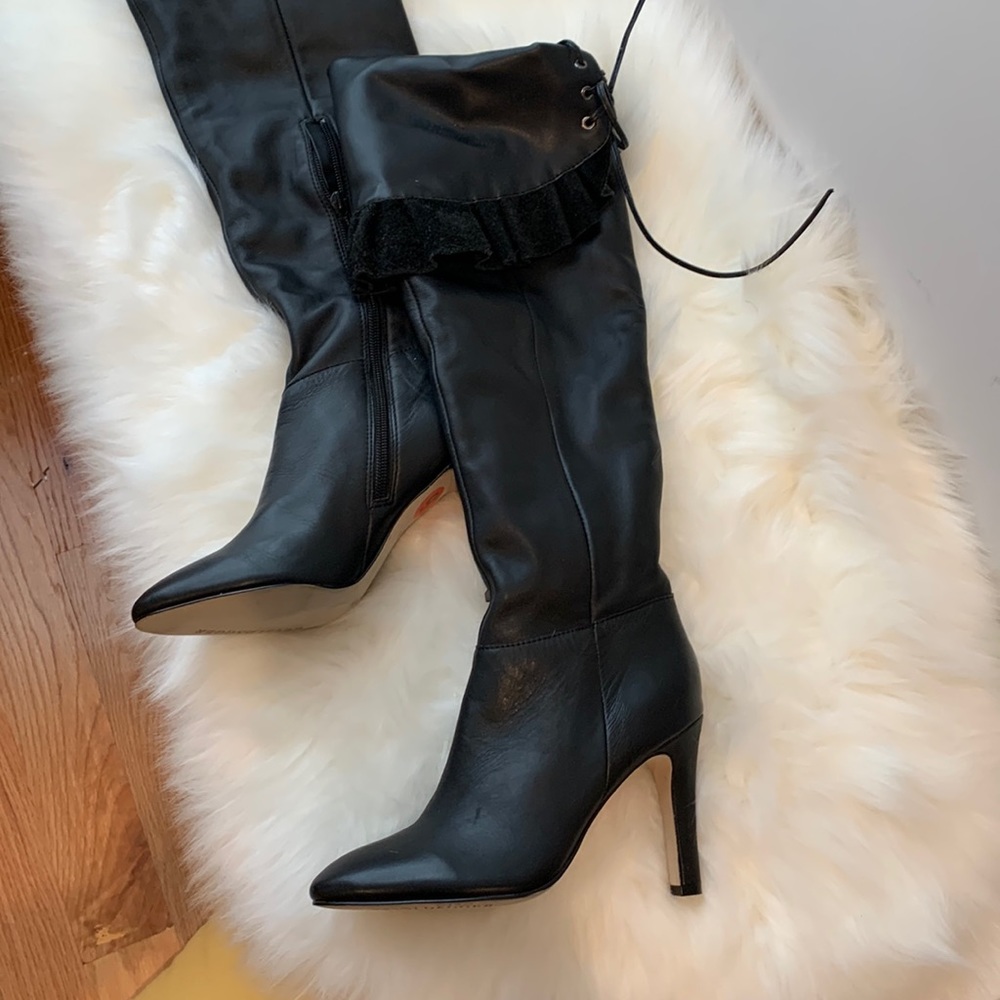 KELSI DAGGER NWOT SUPER SEXY OVER THE KNEE SOPHIA HEELED LEATHER BOOTS SIZE 6